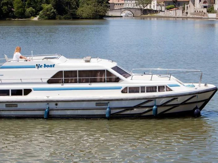 Classique charter bareboat or captained in  Vinkeveen