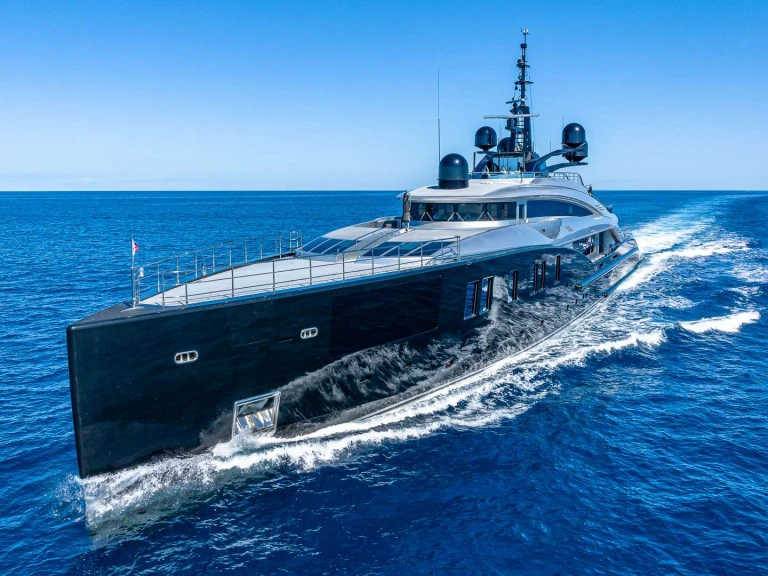 ISA, RODRIGUEZ GROUP ITALY OKTO in Bahamas on SamBoat
