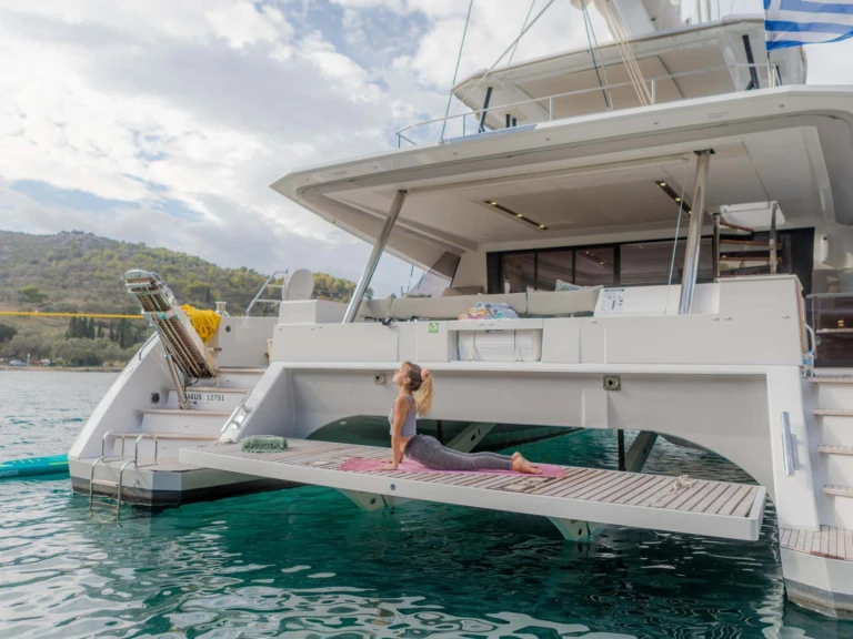 Luxury Yacht rental in Athens - Fountaine Pajot NAMASTE (SAMANA)