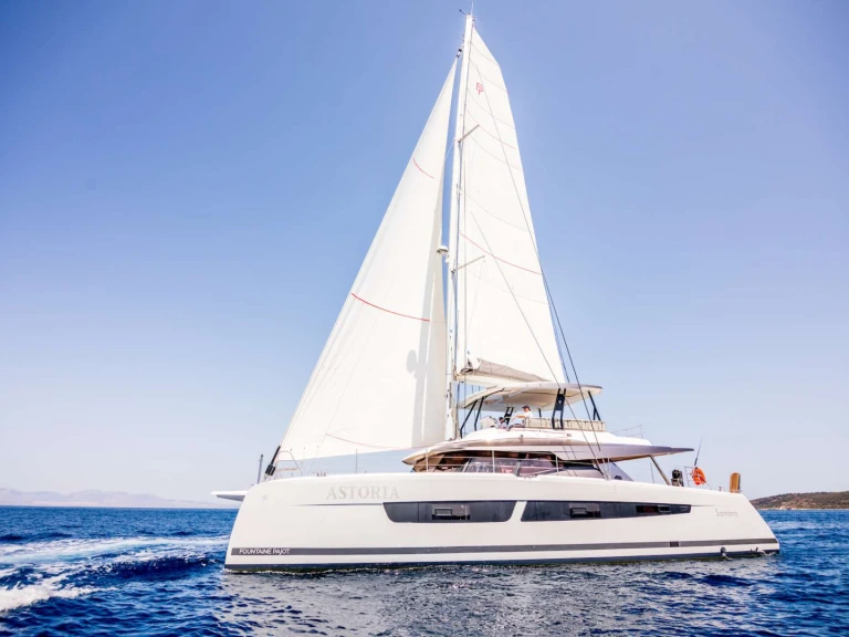 Luxury Yacht rental with or without captain Fountaine Pajot Athens