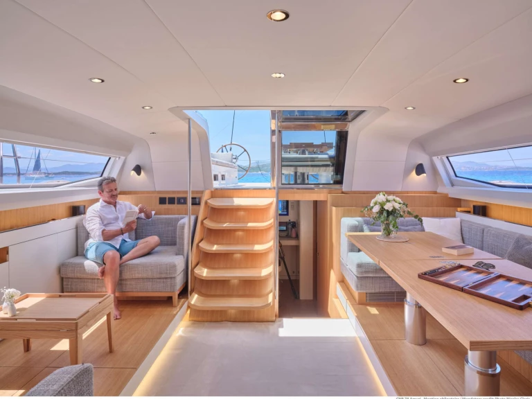 Solaris Amuri in Naples on SamBoat