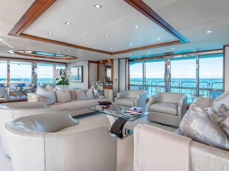 Luxury Yacht rental in Bahamas - Sunseeker ABOUT TIME