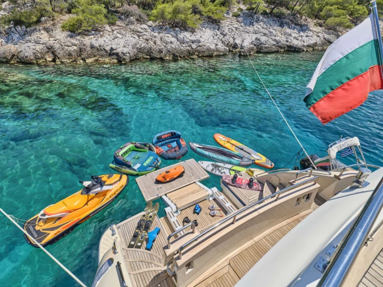 Luxury Yacht rental in Athens - Falcon STAR LINK