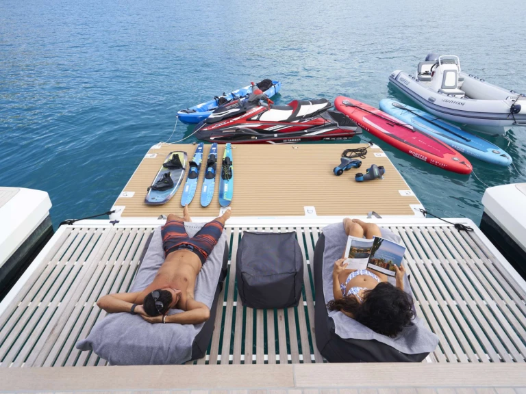 Luxury Yacht rental in Athens - Lagoon CRAZY HORSE