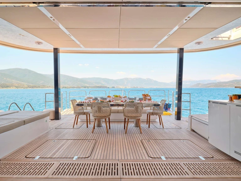 Luxury Yacht rental with or without captain Sunreef Athens