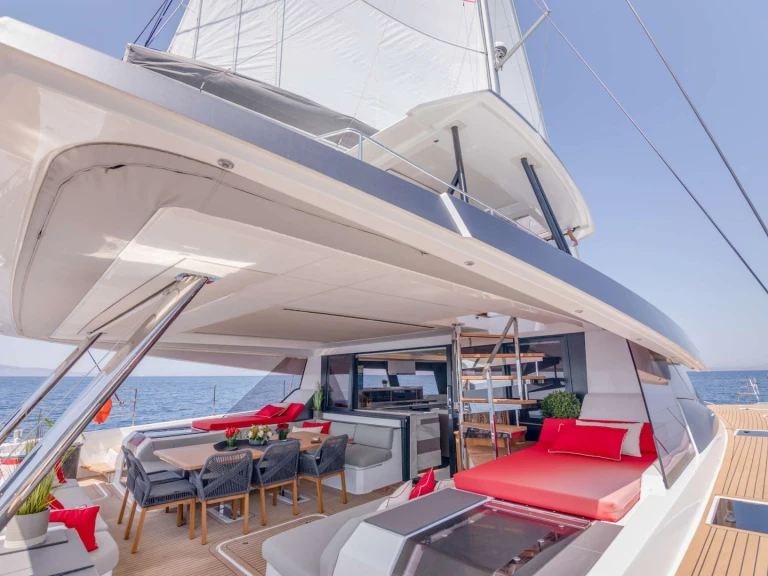 Bareboat Rental Luxury Yacht Fountaine Pajot with a boat licence