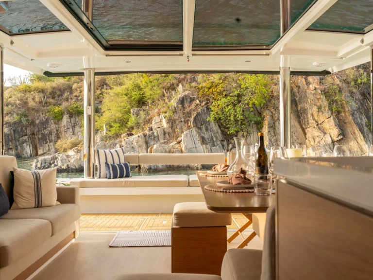 Luxury Yacht rental in British Virgin Islands (BVI) - Bali LUNAR ARC
