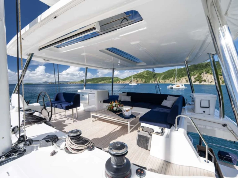Yacht charter British Virgin Islands (BVI) cheap GULLWING 