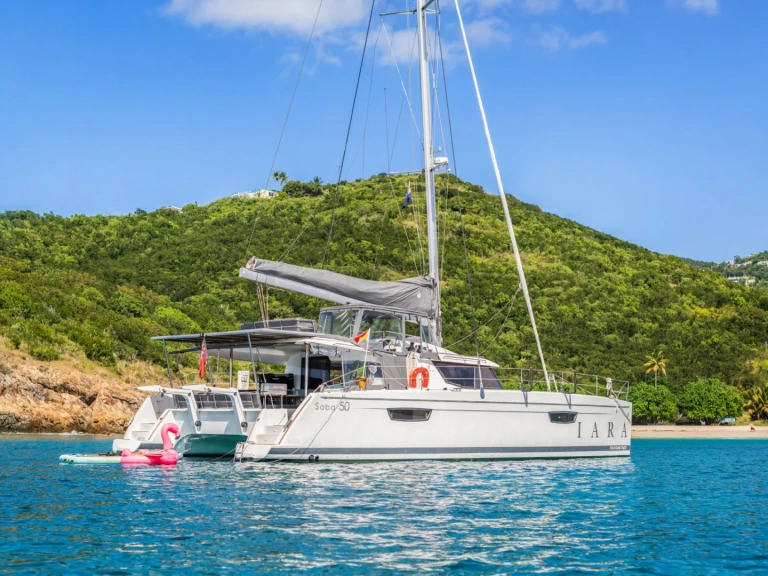 Luxury Yacht rental in British Virgin Islands (BVI) - Fountaine Pajot IARA