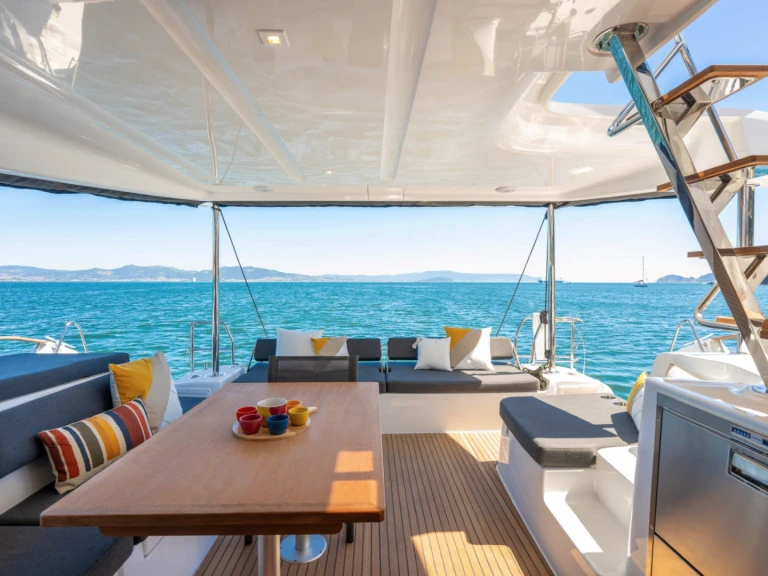 Yacht charter Isla Cartí Tupile cheap Lagoon 43