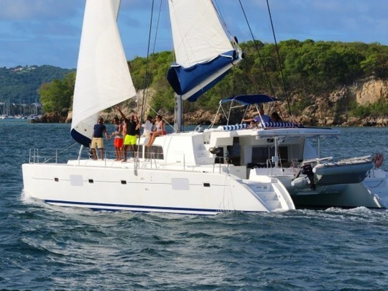 Catamaran rental with or without captain Lagoon Le Marin