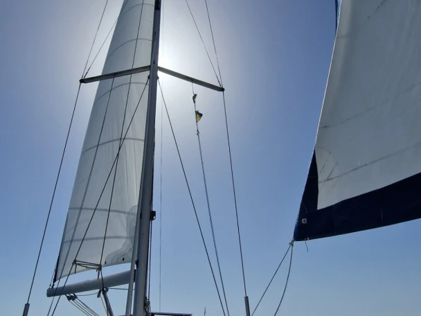 Sailboat for rent Arzal at the best price