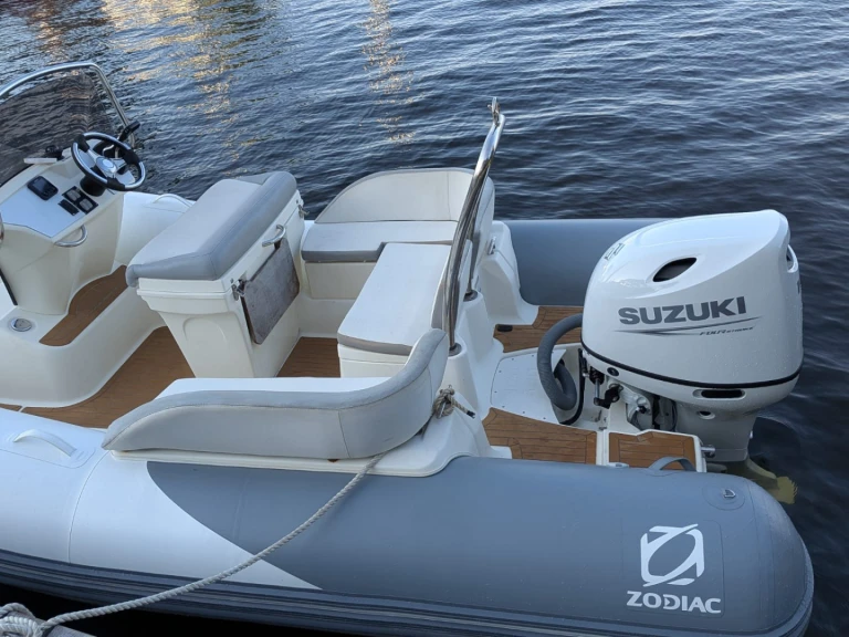 Boat rental Zodiac N-ZO 600 in Lacanau on Samboat