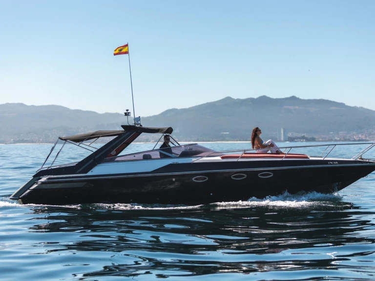 Rent a Sunseeker Tomahawk 37 Vigo