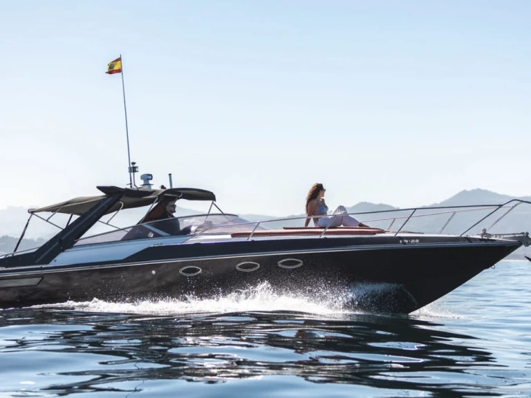 Sunseeker Tomahawk 37 in Vigo on SamBoat