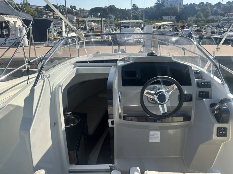 Yacht charter Antibes cheap Cap Camarat 7.5 WA
