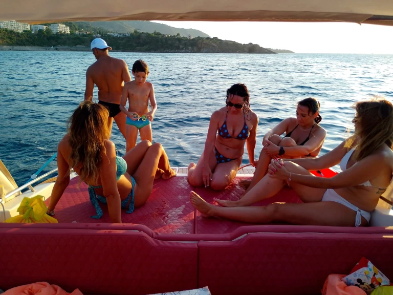 Boat rental Cranchi Aquamarina 31 in Cefalù on Samboat