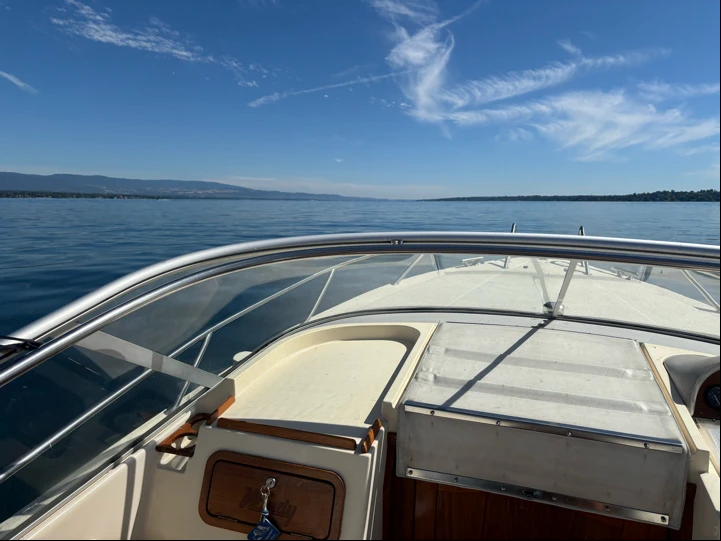 Yacht charter Geneva (District) cheap 7500