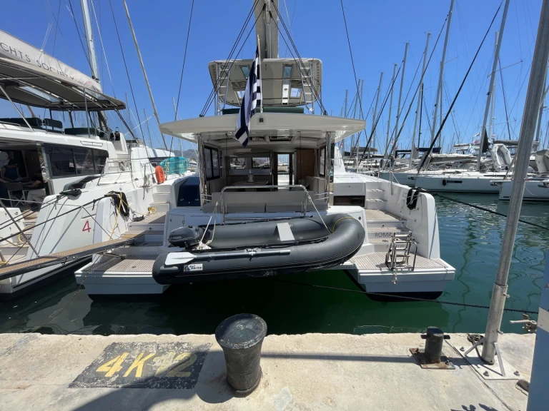 Boat rental Bali Bali 4.6 in Alimos on Samboat
