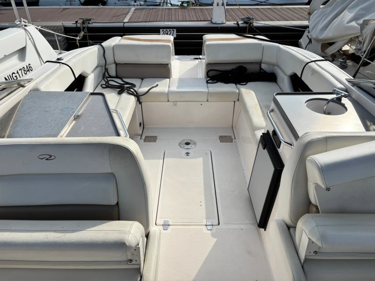 Motorboat rental in Golfe-Juan - Régal Regal 2700