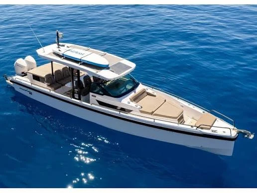 Axopar Axopar 37 T-Top in Arcachon on SamBoat