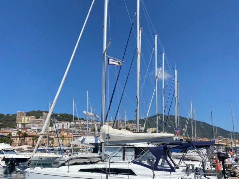 Boat rental Bénéteau Oceanis 30.1 in Ajaccio on Samboat