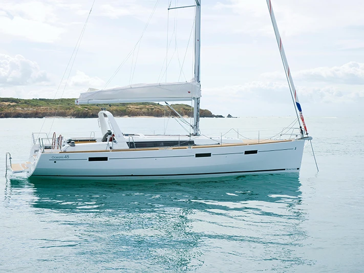 Bareboat Rental Sailboat Bénéteau with a boat licence