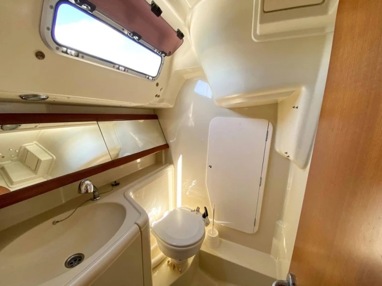 Yacht charter Ajaccio cheap Dufour 325 Grand Large