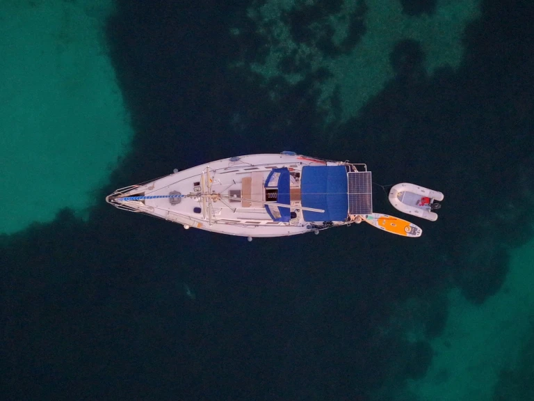 Jeanneau Sun Odyssey 44 in Sant Antoni de Portmany on SamBoat