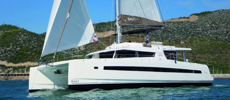 Yacht charter Port Cogolin cheap Bali 5.4