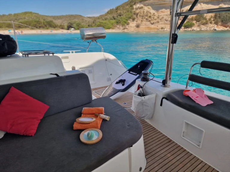 Bareboat Rental Catamaran Lagoon with a boat licence