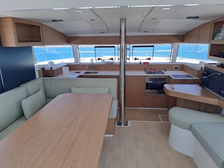 Bali Bali Catsmart in Neo Klima on SamBoat