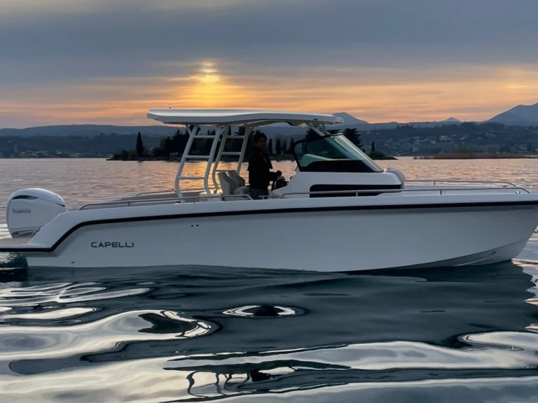Boat rental Capelli ALMA 27 in Marine de Sant'Ambrogio on Samboat
