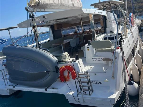 Bareboat Rental Catamaran Bali with a boat licence