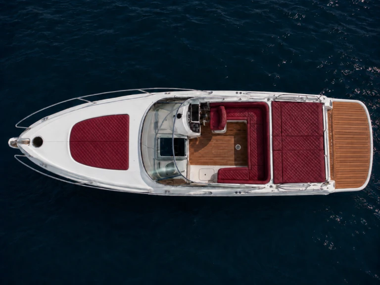 Boat rental Cranchi Aquamarina 31 in Cefalù on Samboat