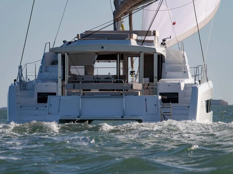 Bareboat Rental Catamaran Bali with a boat licence