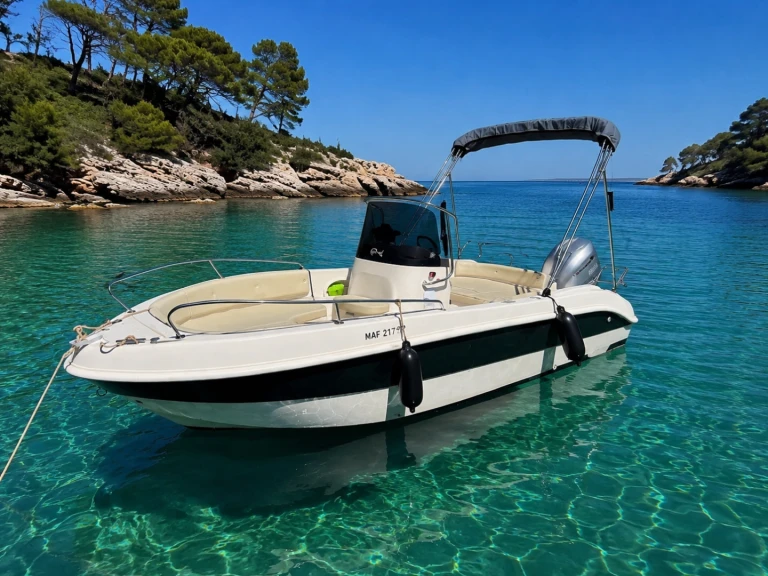 Motorboat rental in Le Brusc - Trimarchi Eolo 57