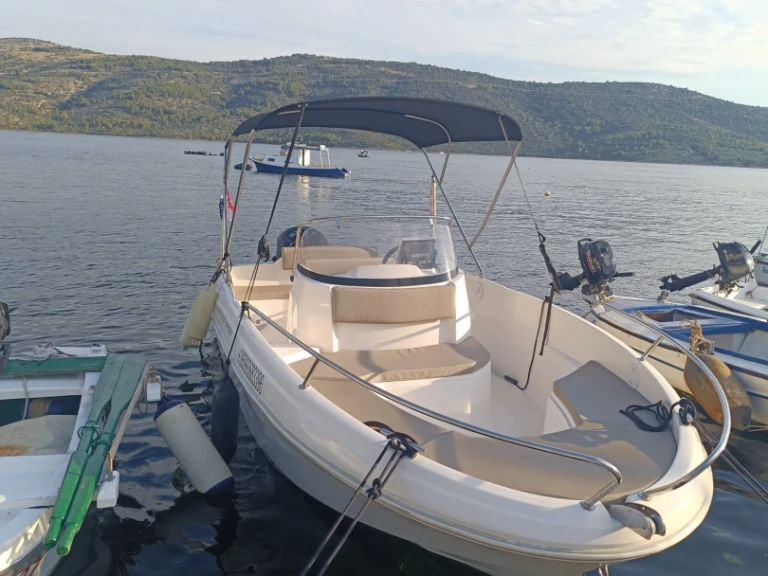 AM Yacht Prince 570 Open charter bareboat or captained in  Poljica