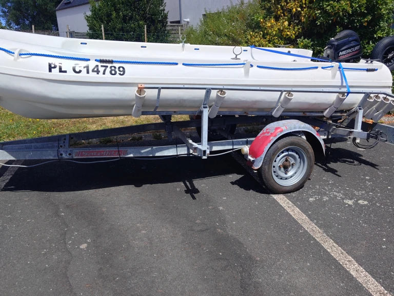 Motorboat rental in Lézardrieux - Fun Yak Fun Yak 390