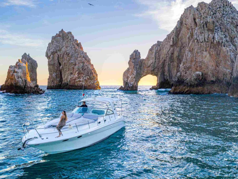 Rent a Sea Ray Sea Ray 420 Sundancer Cabo San Lucas
