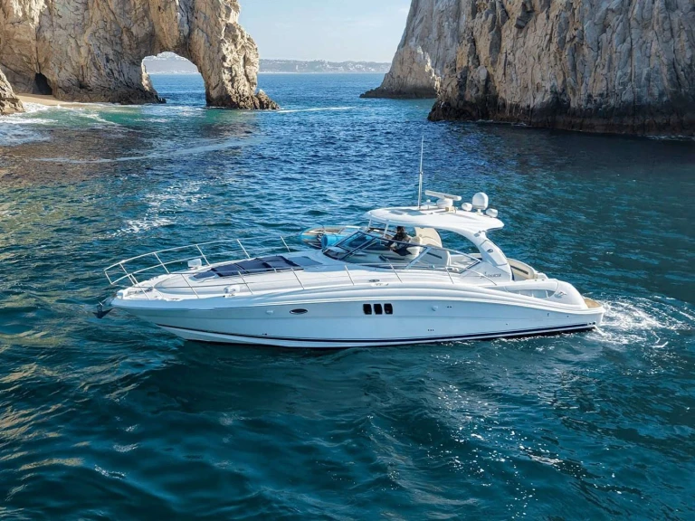Motorboat for rent Cabo San Lucas at the best price