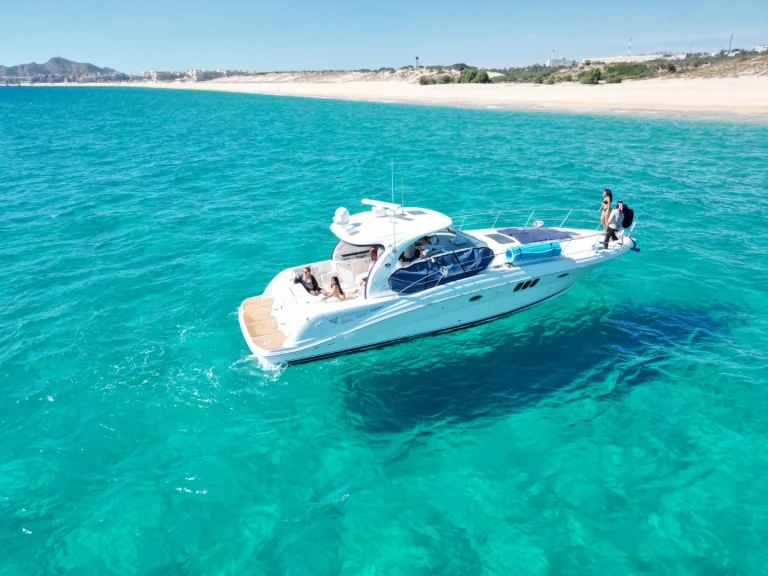 Sea Ray Sea Ray 455 Sundancer in Cabo San Lucas on SamBoat