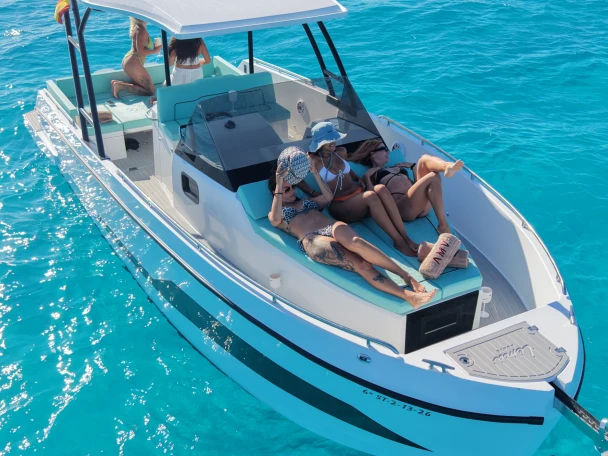 Yacht charter Ibiza Town cheap kalon 29