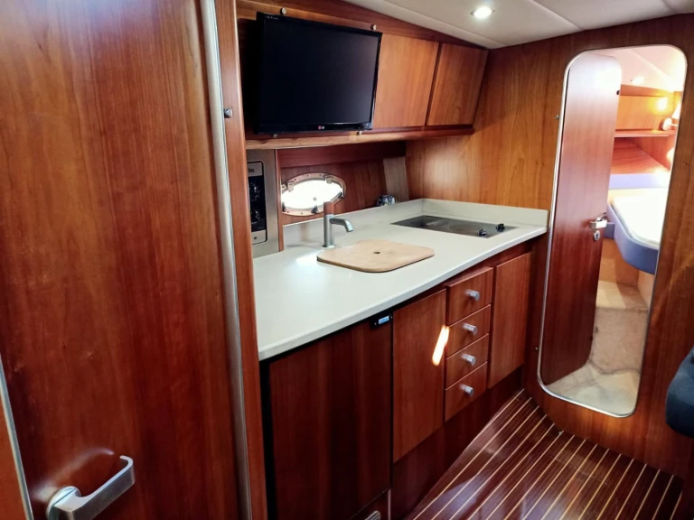 Motorboat rental with or without captain Gallart Barcelona