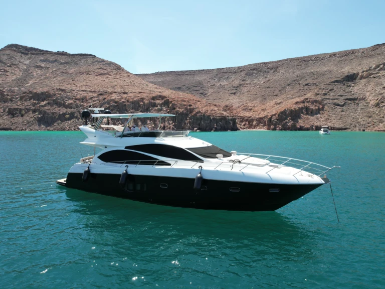 Sunseeker Yacht 75 in Cabo San Lucas on SamBoat