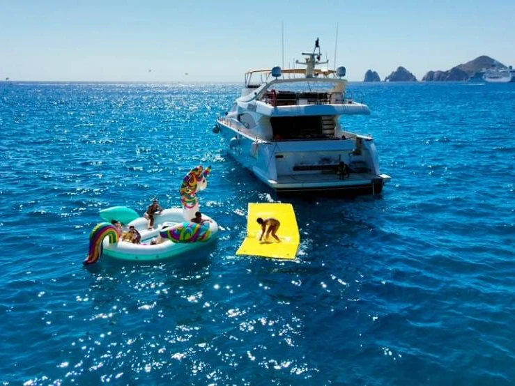 Luxury Yacht for rent Cabo San Lucas at the best price