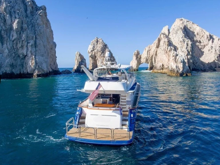 Luxury Yacht for rent Cabo San Lucas at the best price