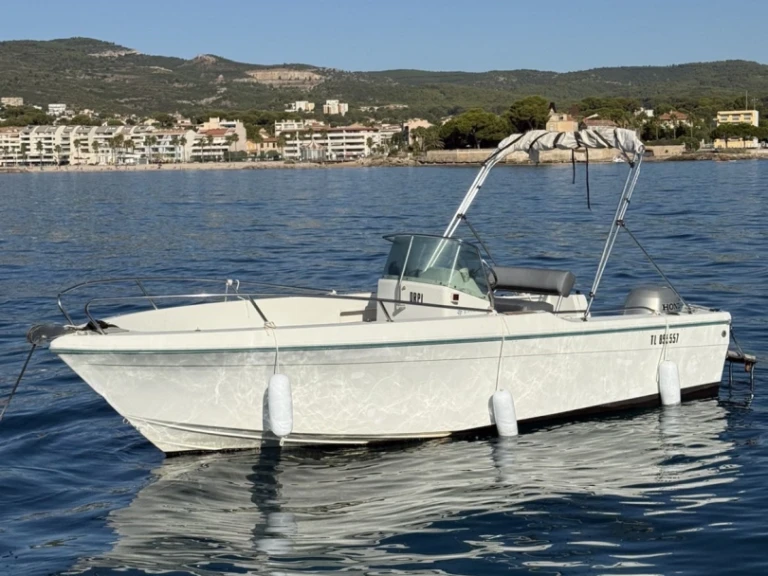 Motorboat rental in La Ciotat - Jeanneau Cap Camarat 575