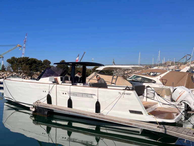 Motorboat rental in Marseille - Fjord Fjord 40 Open