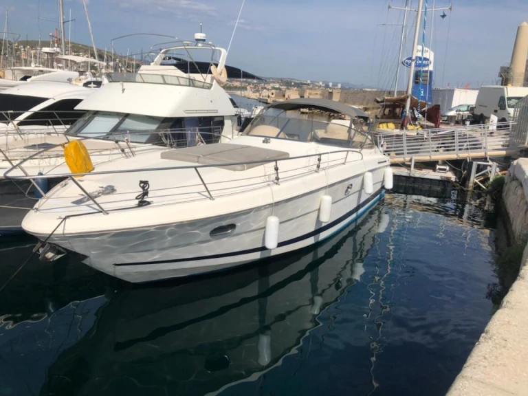 Baia  Baia 43  charter bareboat or captained in  Marseille